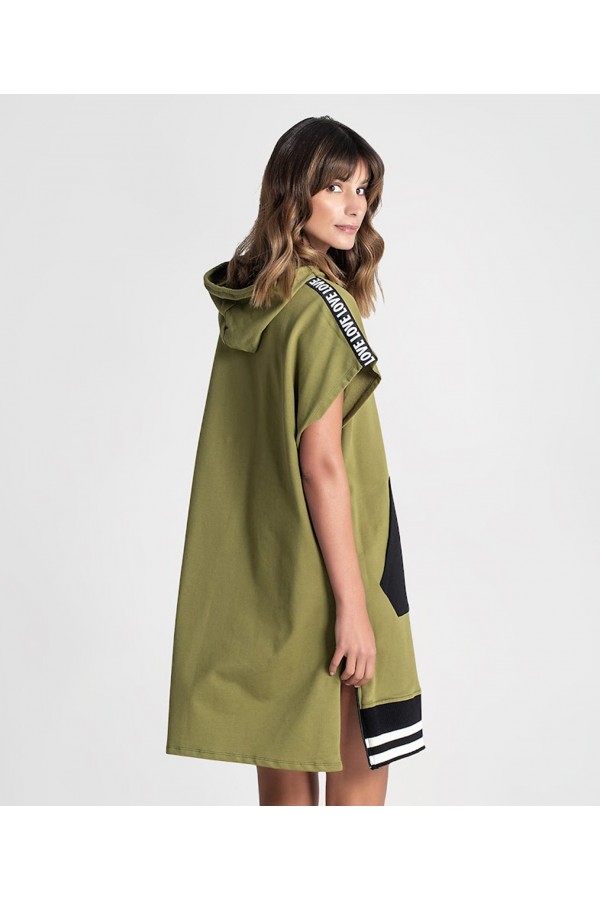 Vestido Sudadera Love. Vestidos. Color: verde kaki, blanco; Tallas: talla unica |